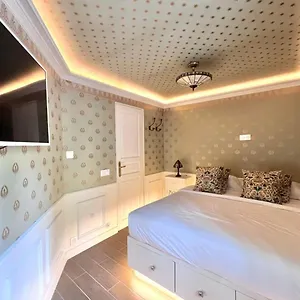 https://maine-appartement-design-moderne-6p14.fr-paris.fr